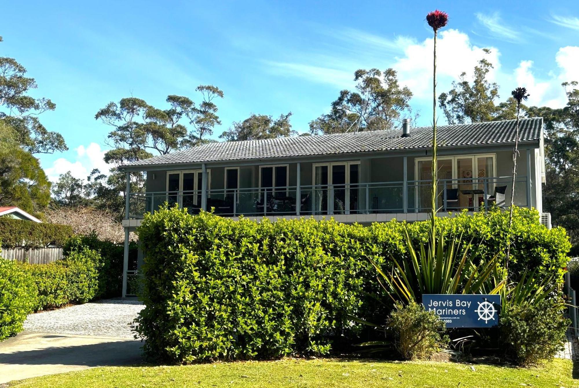 ハスキッソン Jervis Bay Marinersモーテル エクステリア 写真
